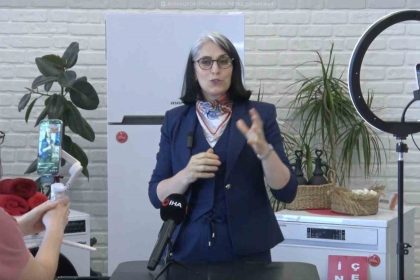 musterileri-adina-kredi-cekti-sikayetler-uzerine-gozaltina-alindi