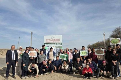 nigdede-fidanlar-toprakla-bulustu