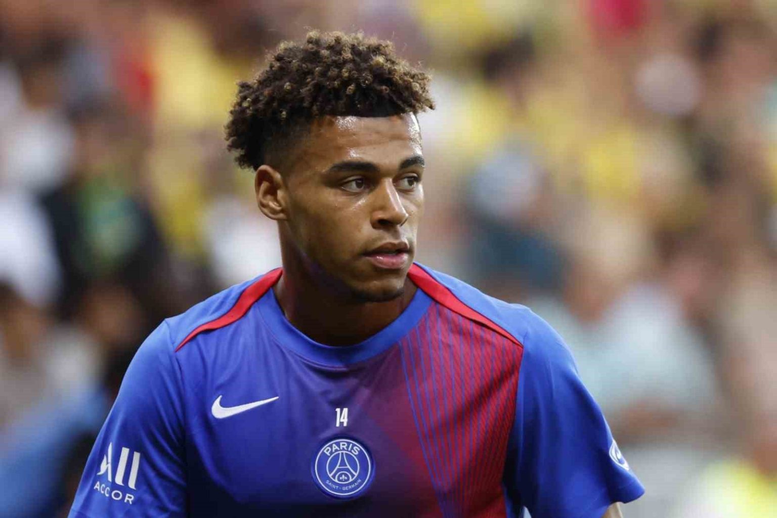 psgnin-genc-oyuncusu-desire-doue-2025-golden-boy-odulunu-kazandi