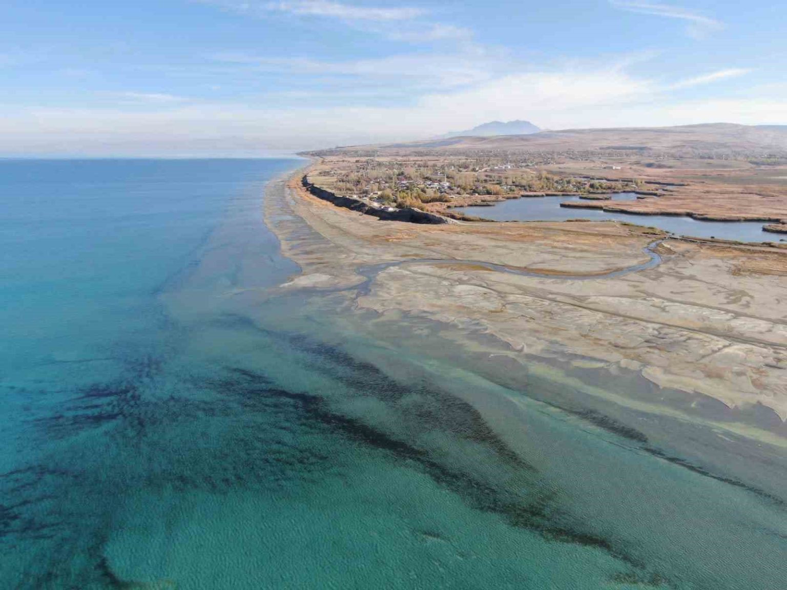 renkli-yazlardan-sessiz-col-manzarasina-van-golunun-8-yillik-degisimi