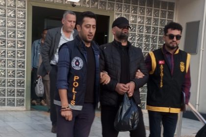 sali-pazarinda-yakalandi-cezaevinin-yolunu-tuttu