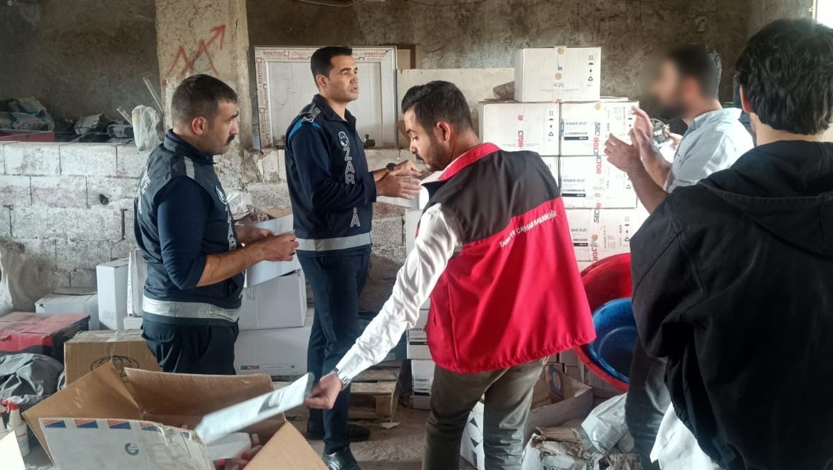 sanliurfada-onlarca-koli-sahte-zirai-ilac-ele-gecirildi