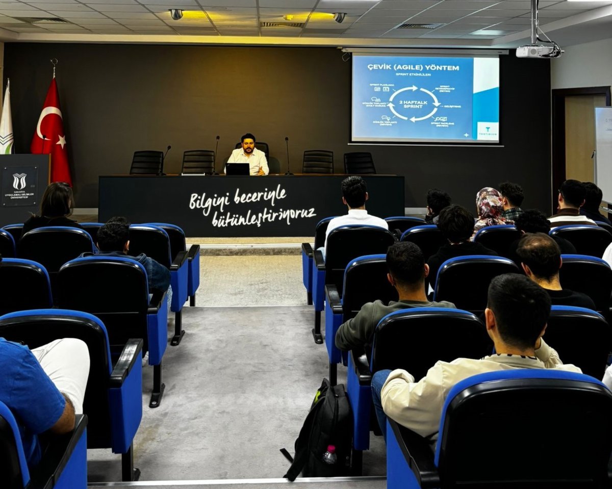 sektorle-bulusma-etkinliginde-yazilim-konusuldu