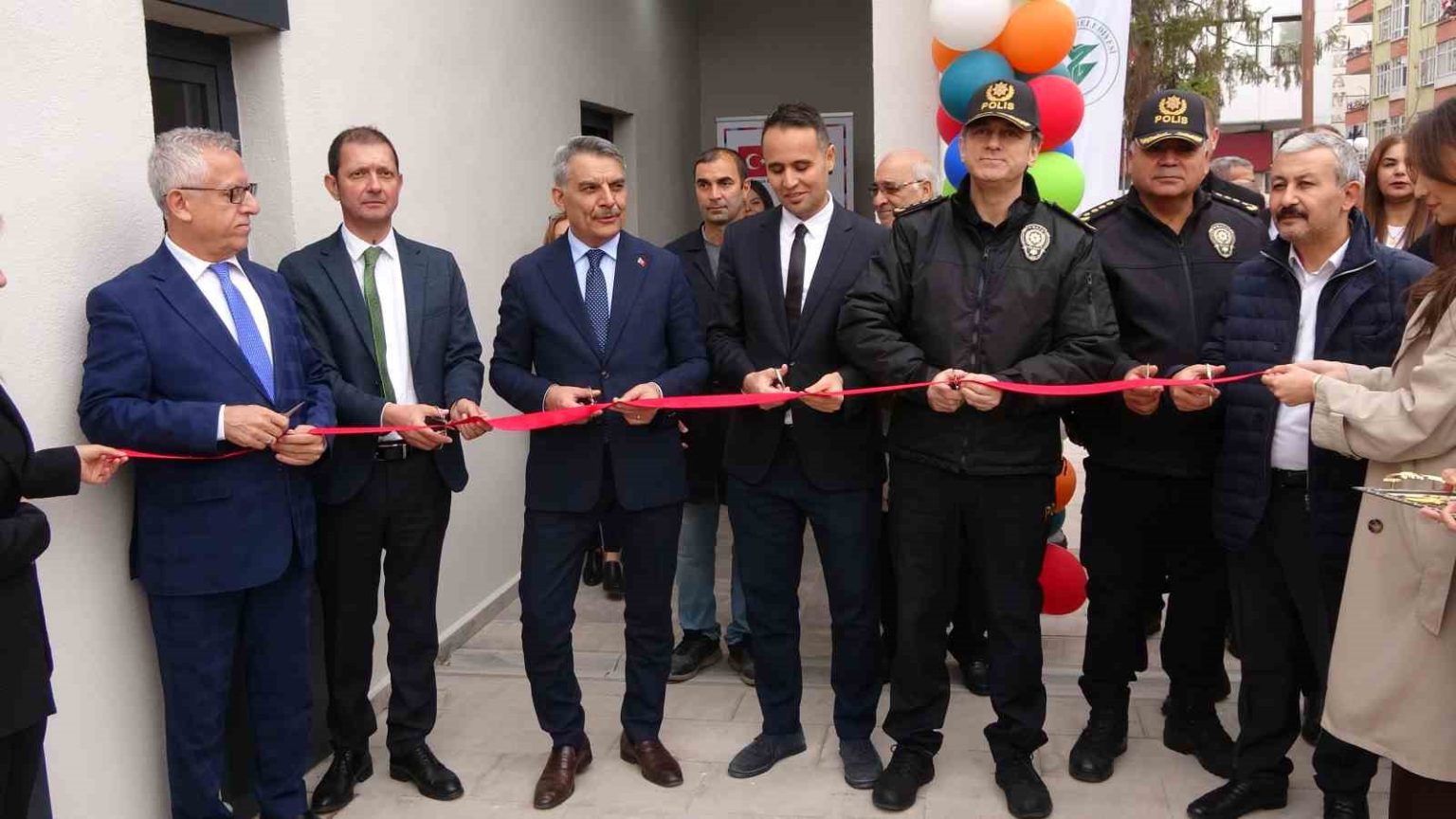 yozgatli-gencler-yeteneklerini-dijital-genclik-merkezinde-gelistirecek