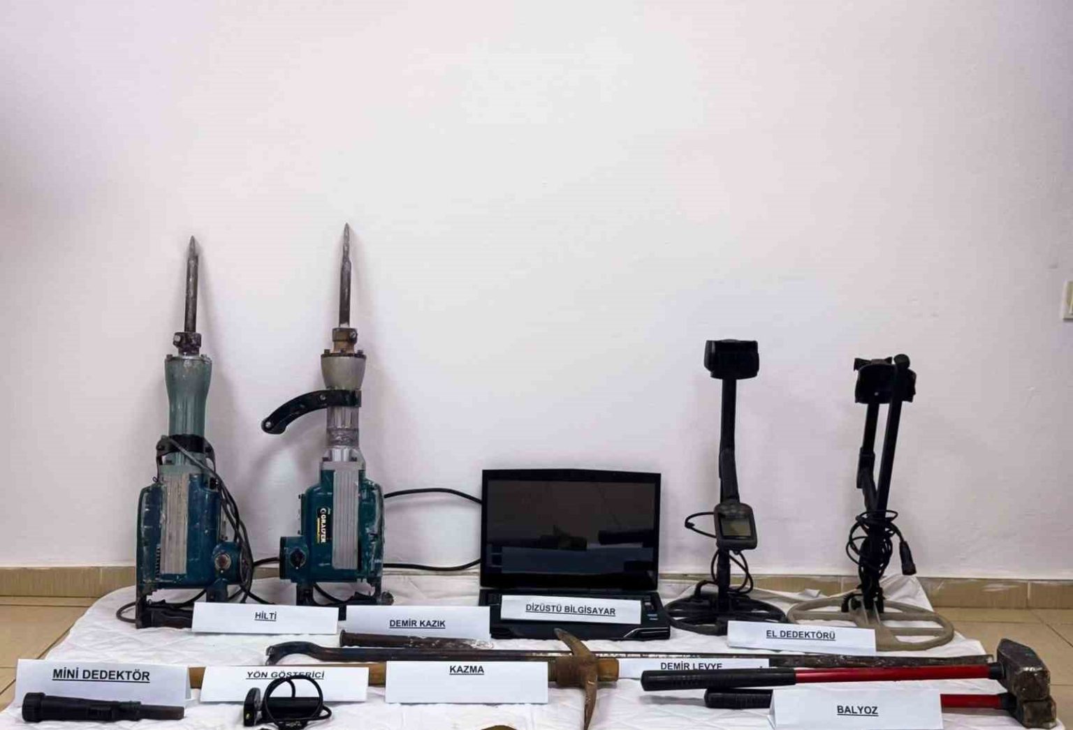 adiyamanda-kacak-kazi-operasyonu-3-gozalti