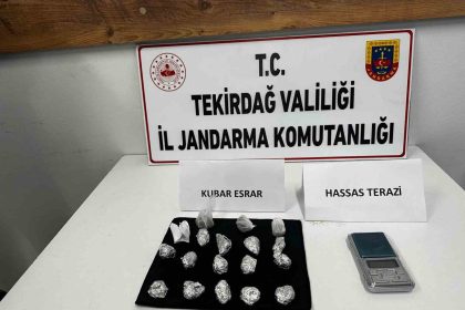 aranma-kaydi-bulunan-sahsin-evinde-uyusturucu-madde-ele-gecirildi