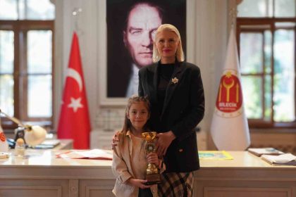 baskan-subasi-siir-ve-resim-yarismasinda-dereceye-girenlere-odullerini-verdi