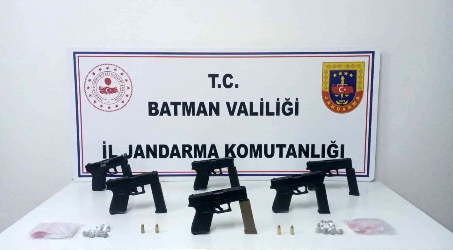 batmanda-kacak-silah-operasyonu-6-tutuklama