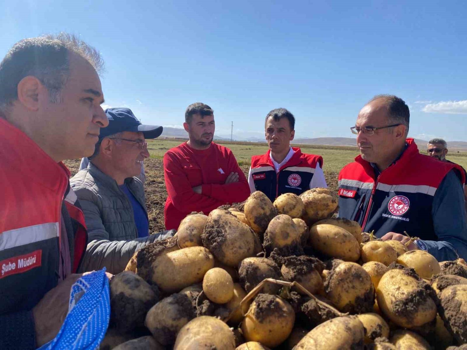 bayburtun-koylerindeki-ureticilere-tarimsal-bilgilendirme
