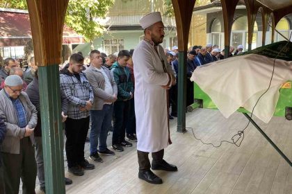 boynu-kesilen-anne-topraga-verildi-engelli-oglu-adliyeye-sevk-edildi