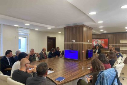 bozyazida-sahipsiz-sokak-hayvanlari-toplantisi