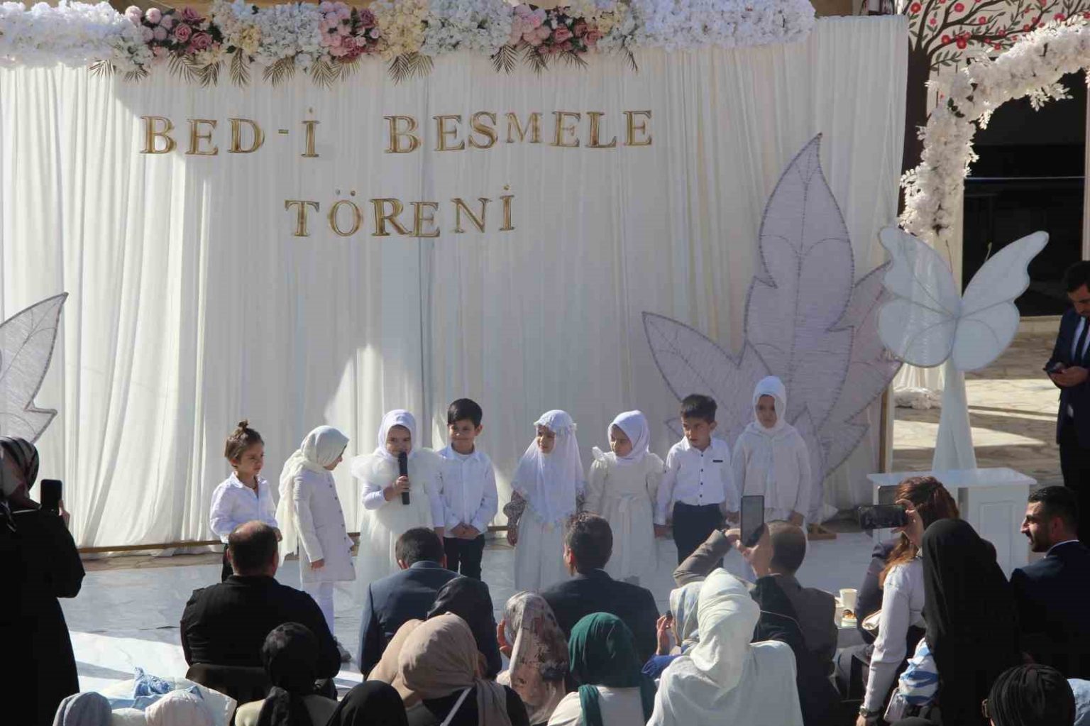 cizrede-minik-kalpler-bed-i-besmeleyle-egitime-basladi