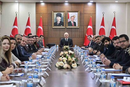 diyarbakir-valisi-zorluoglundan-bagimlilikla-mucadele-kararliligi