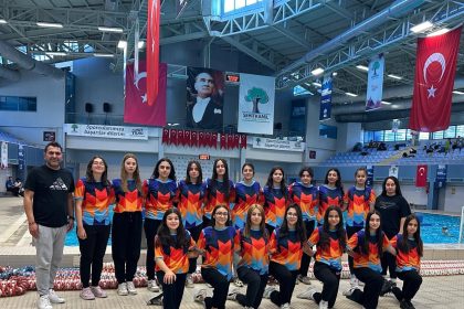 elazigli-sporculardan-su-topunda-buyuk-basari