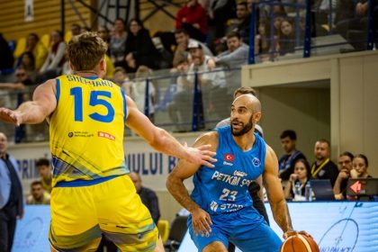 fiba-avrupa-kupasi-csm-corona-brasov-73-aliaga-petkimspor-97