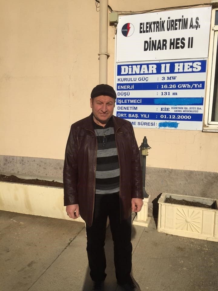 gedizde-kestane-toplarken-agactan-dusen-vatandas-hayatini-kaybetti