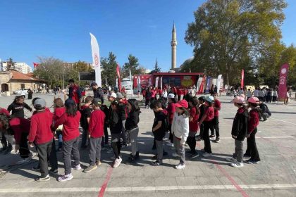 geleneksel-oyunlar-tirinin-56-duragi-karaman-oldu