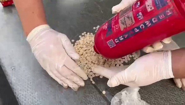 gemlikte-uyusturucu-operasyonu-2-zanli-adliyeye-sevk-edildi