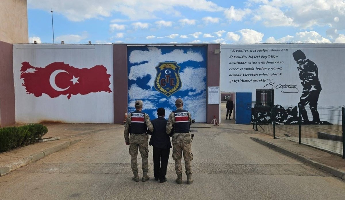 hirsizlik-sucundan-17-yil-cezayla-aranan-sahsi-jandarma-yakaladi