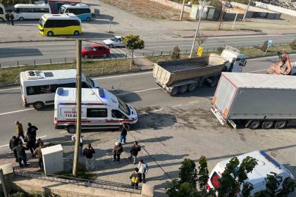 igdirda-polis-minibusu-kaza-yapti-7-yarali