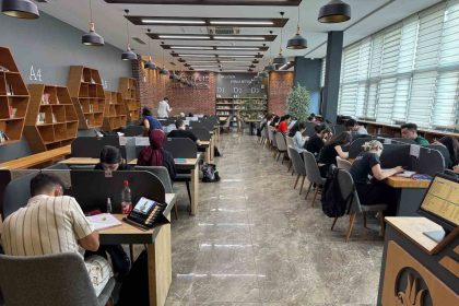 kagithanede-gencler-sessiz-ve-konforlu-ortamlarda-sinavlara-hazirlaniyor