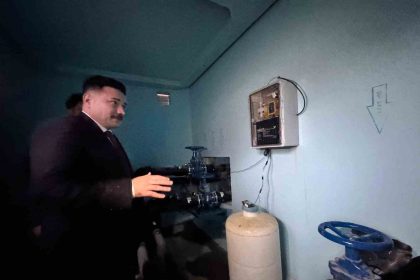 kaymakam-acar-yapimi-biten-su-deposunda-incelemelerde-bulundu