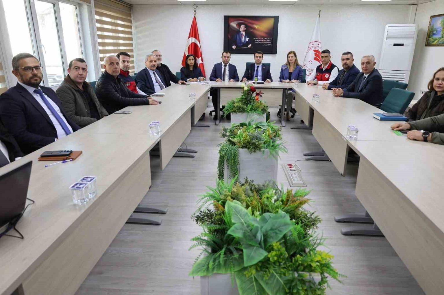 kuraklik-riski-altindaki-eber-ve-aksehir-golleri-icin-bir-araya-gelindi