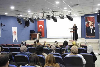 musta-cocukluk-cagi-travmalari-ve-mucadele-konulu-egitim-duzenlendi