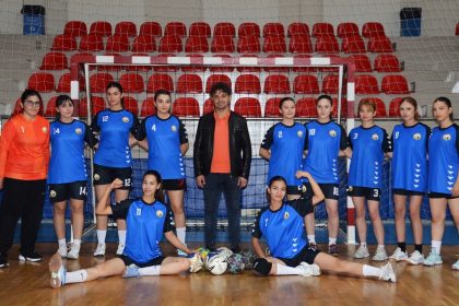 okullar-hentbol-heyecani-basladi