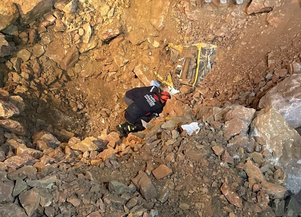 orduda-gocuk-altindan-bir-kisinin-cansiz-bedeni-cikartildi