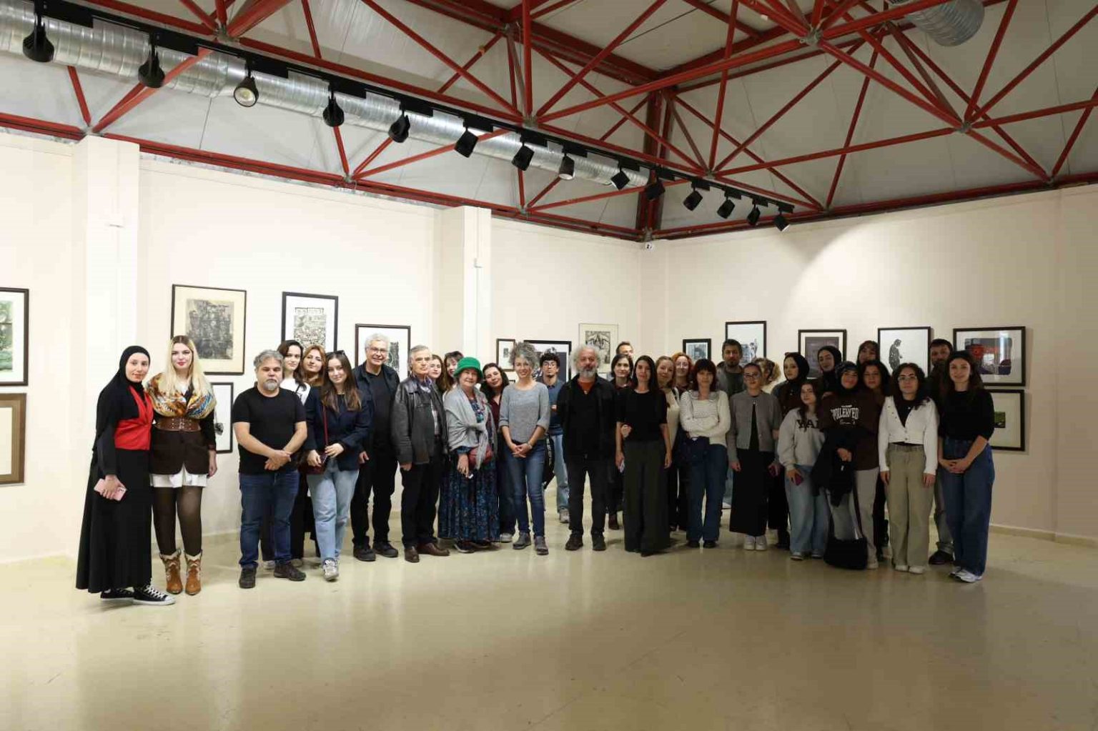 ozgun-baskiresim-koleksiyonu-sergisi-acildi