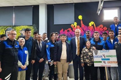 polislerden-ozel-cocuklara-bowling-surprizi