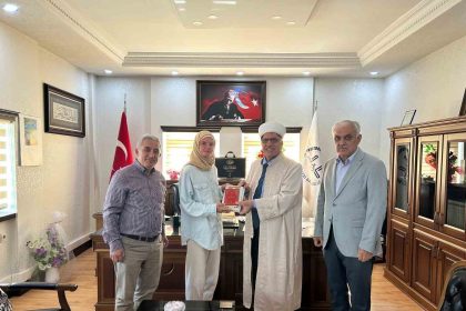 polonyali-gazeteci-antalyada-musluman-oldu