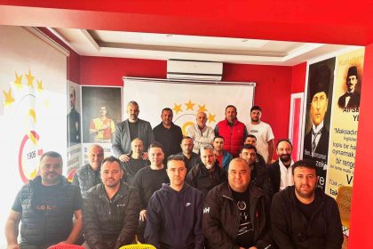 salihli-galatasaray-taraftarlari-derneginde-ugur-ozcelik-guven-tazeledi