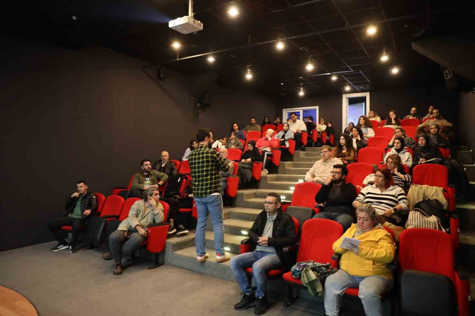 sinema-atolyesi-sinemaseverleri-bir-araya-getirdi
