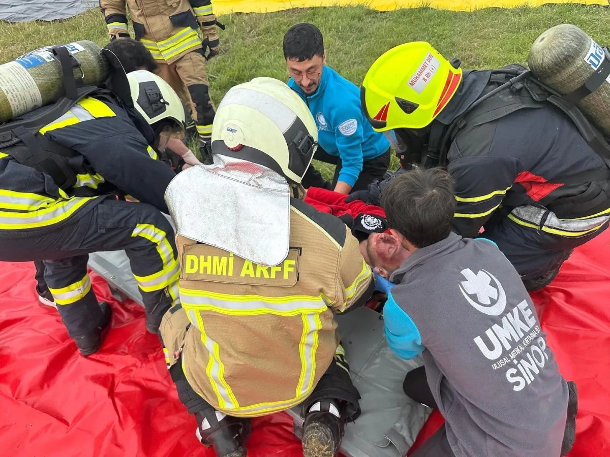 sinopta-gercegi-aratmayan-tatbikat-gercek-sanan-vatandaslar-112yi-aradi