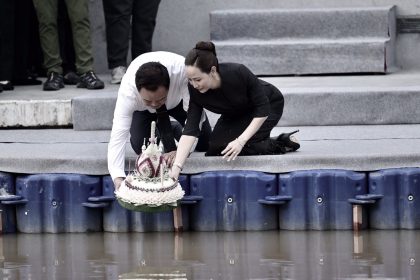 taylandda-yuzen-fener-festivali