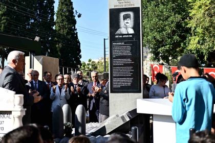 topcu-yuzbasi-mustafa-ertugrul-aker-anit-mezarinda-anildi