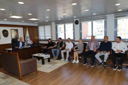 vatandaslar-anlatti-baskan-tetik-dinledi