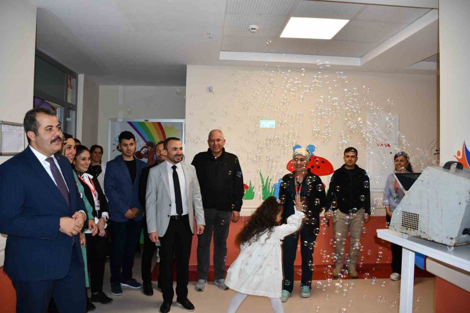 vezirkopru-devlet-hastanesinde-cocuklara-moral-etkinligi