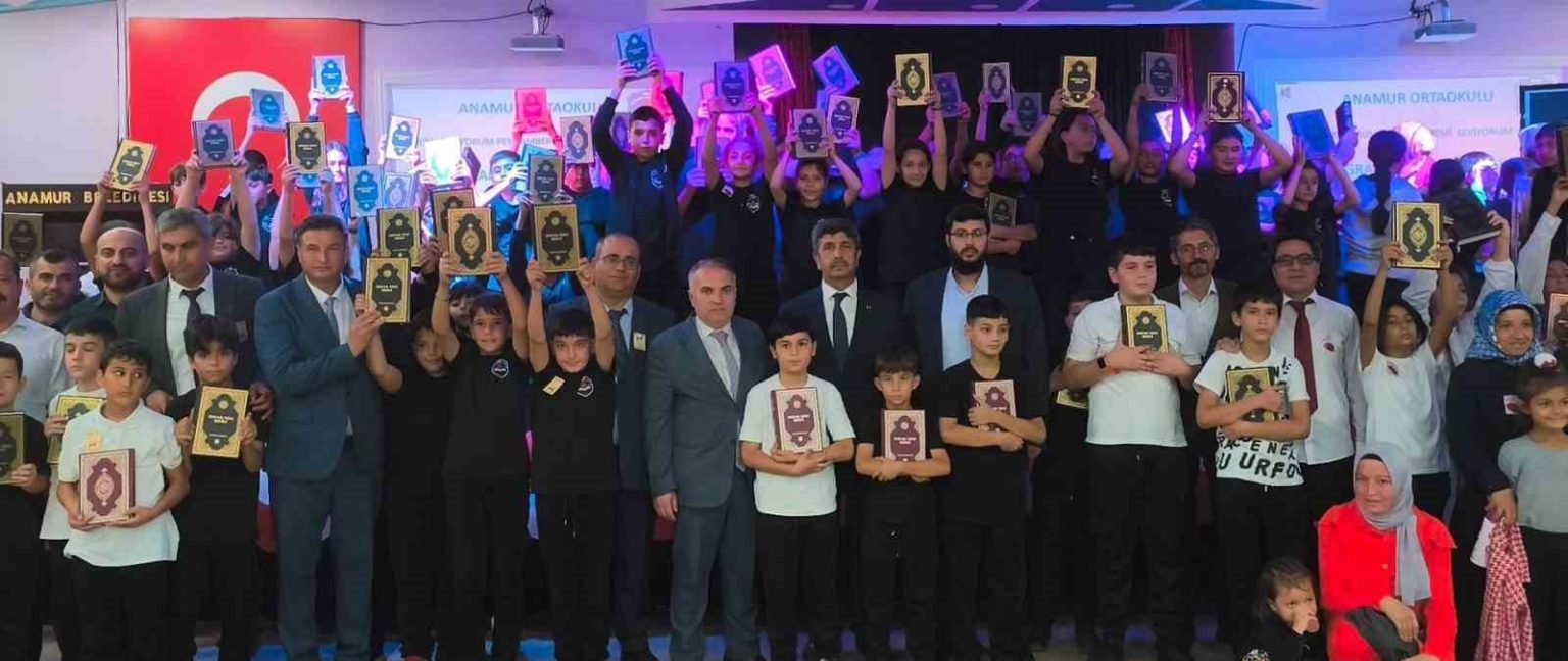 anamurda-kuran-okuyorum-peygamberimi-seviyorum-programi-buyuk-ilgi-gordu