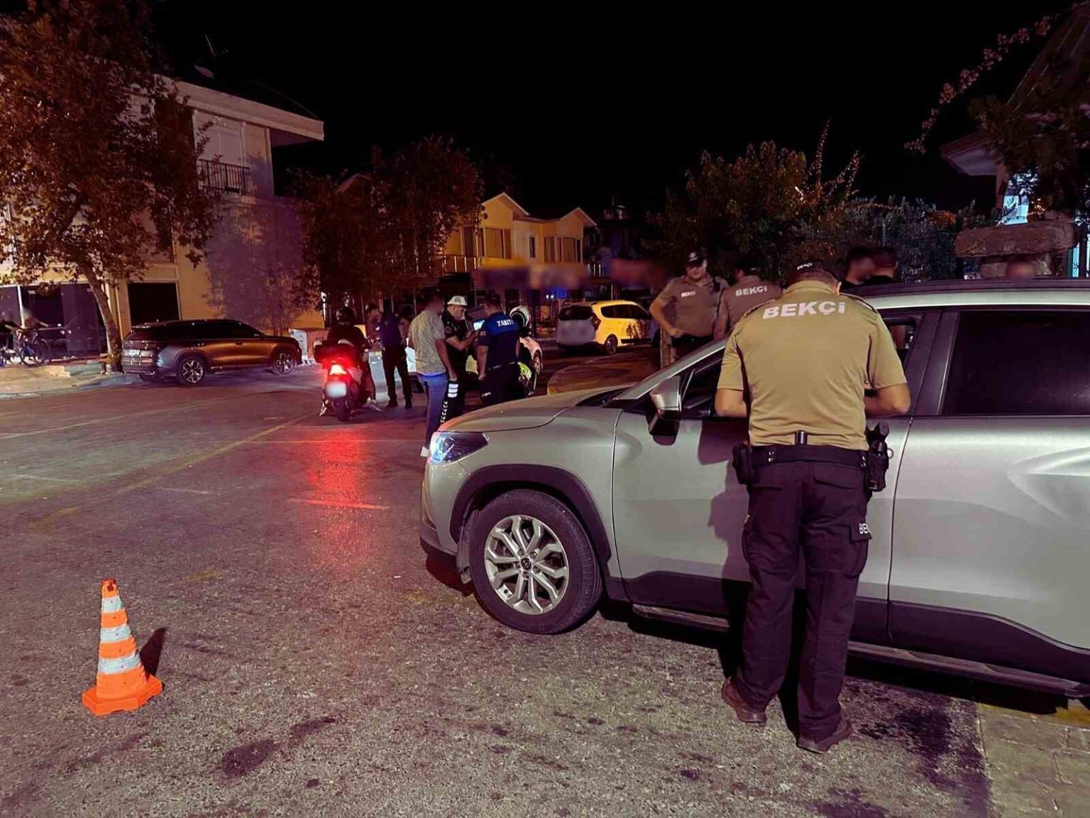 antalyada-huzurlu-sahiller-uygulamasinda-60-bin-311-sahis-17-bin-955-arac-sorgulandi