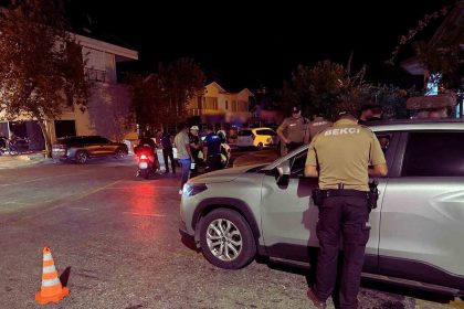 antalyada-huzurlu-sahiller-uygulamasinda-60-bin-311-sahis-17-bin-955-arac-sorgulandi