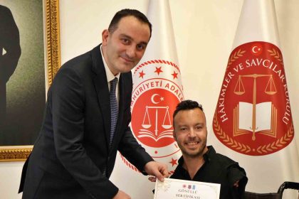 antalyada-yukumlulerin-topluma-kazandirilmasinda-gonullulere-sertifika