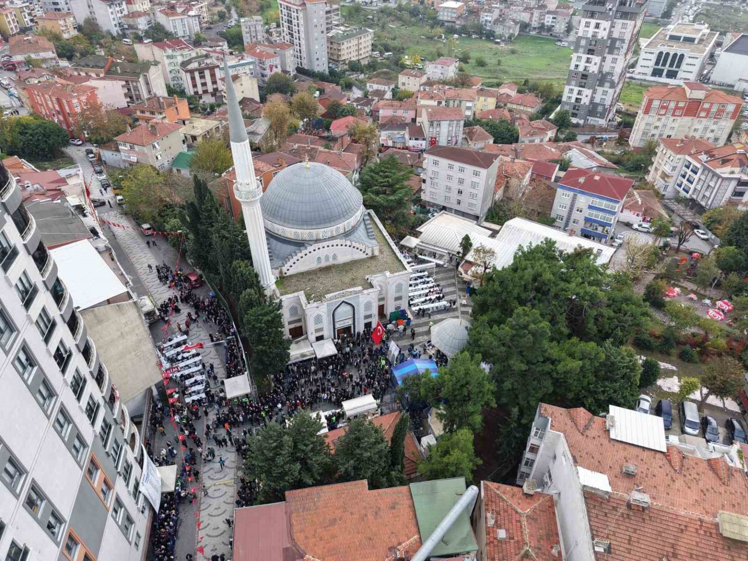 bagcilarda-yasayan-selaniklilerin-102-yillik-gelenegi