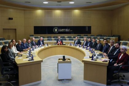 bakan-bayraktar-nukleer-santrallerle-ilgili-dunyanin-onde-gelen-sirketleri-ile-gorusmelerimizi-surduruyoruz