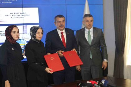 bakan-tekin-turkiyede-okuma-kulturunu-gelistirmek-konusunda-ciddi-adimlar-atmak-istiyoruz