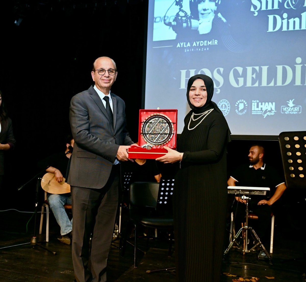 baskan-gecit-sanat-toplumun-ruhudur