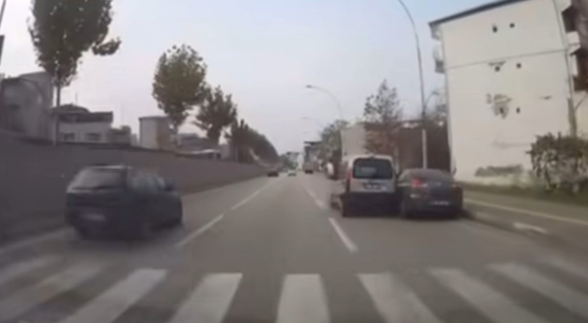 bursada-kazalar-arac-kamerasina-yansidi