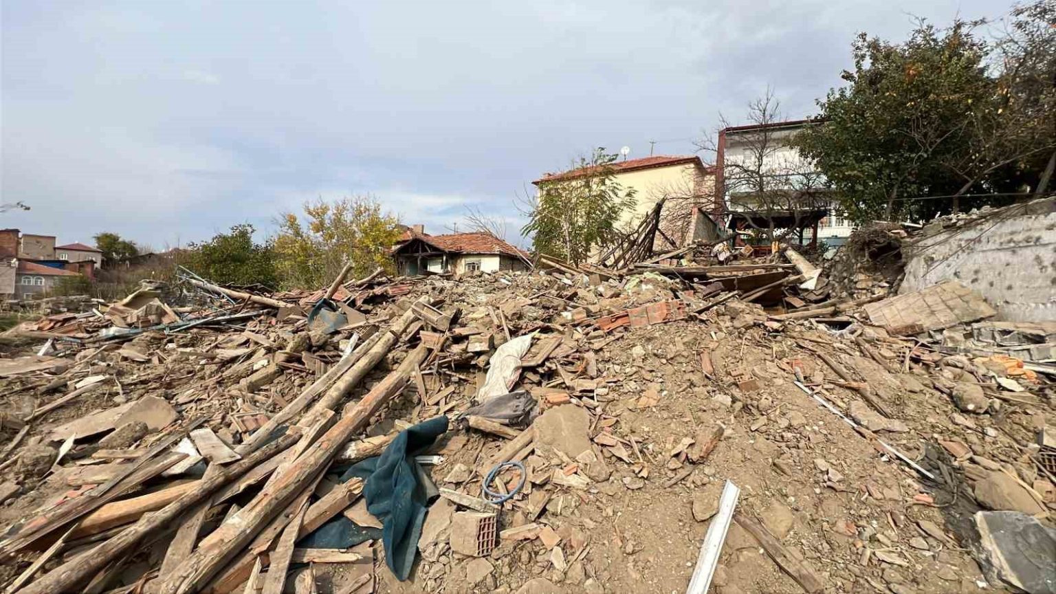 corumda-metruk-bina-coktu